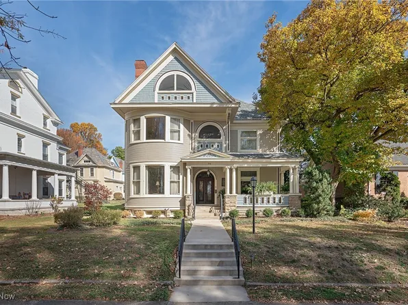 316 5th St, Marietta, OH 45750