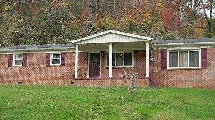 1st image of 11 Mountain Side Dr