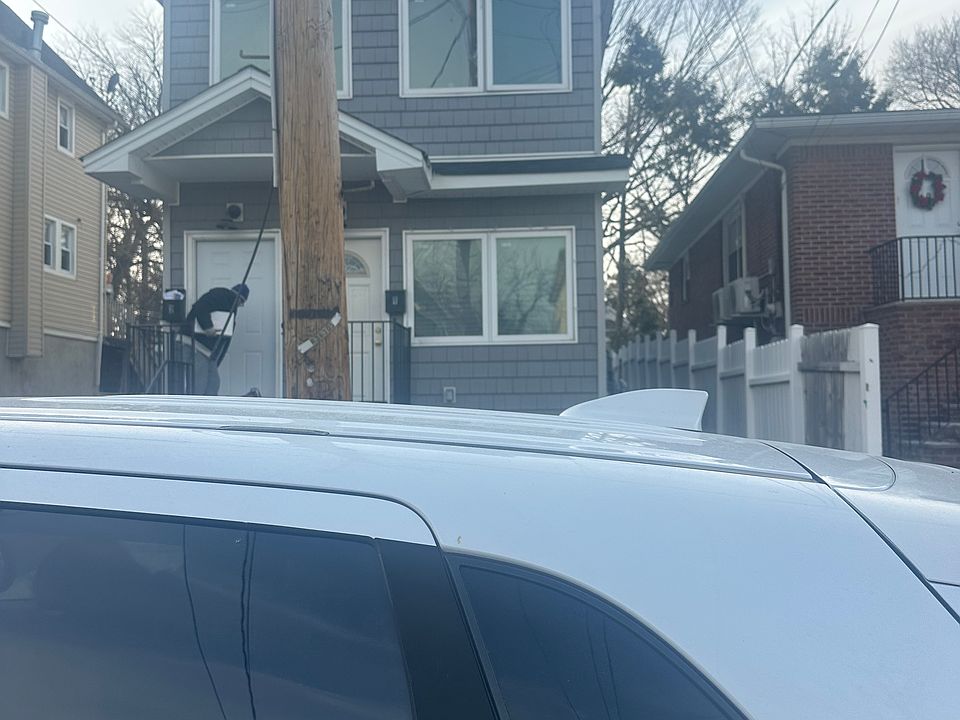 1st image of 298 Nicholas Ave #1