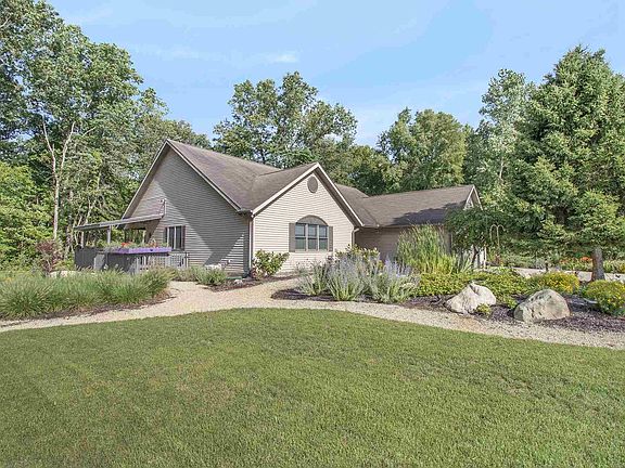 4th image of 53361 Cobus Creek Dr