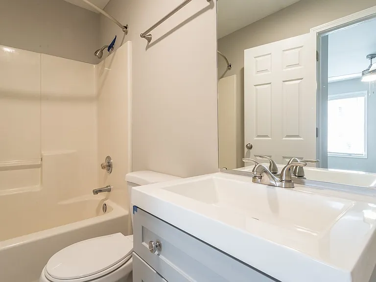 424 Bashford Rd #101 — Photo 9