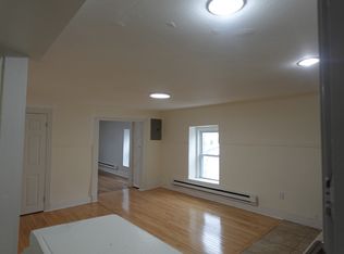 15 Mount Pleasant St APT 1, Hyde Park, MA 02136