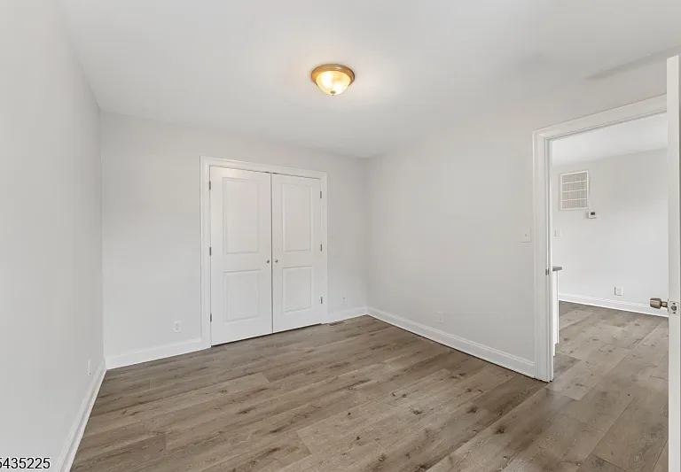 335 Henry St #3 — Photo 15