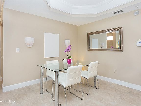 3rd image of 2038 Alta Meadows Ln APT 1510