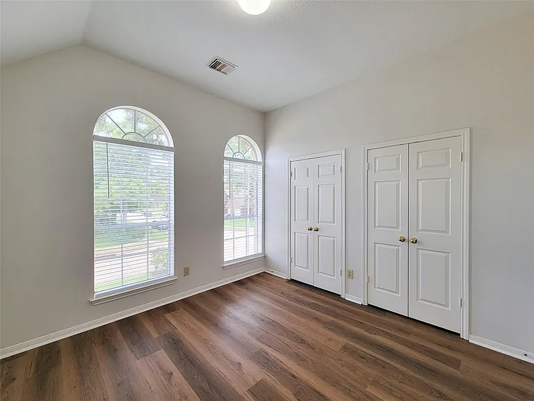 17403 Canyon Knoll Dr — Photo 32