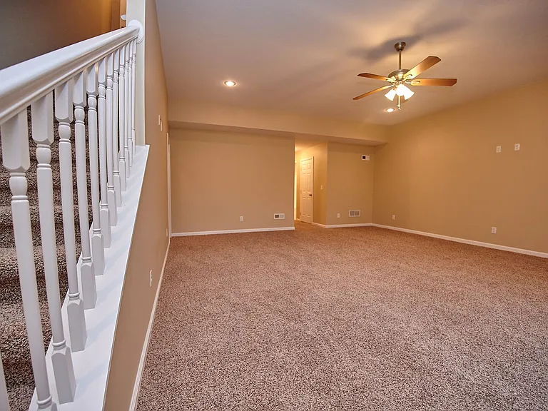 Graycliff Townhomes — Photo 41
