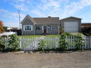 211 McCloskey Rd, Hollister, CA 95023