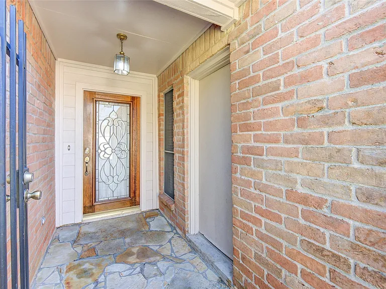 1927 Ash Meadow Dr — Photo 42