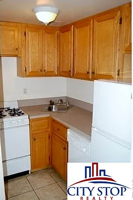 Rented by City Stop Realty | media 33