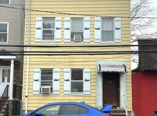 134 Thomas St, Newark, NJ 07114