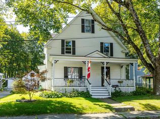 16 Forest St, Bellows Falls, VT 05101