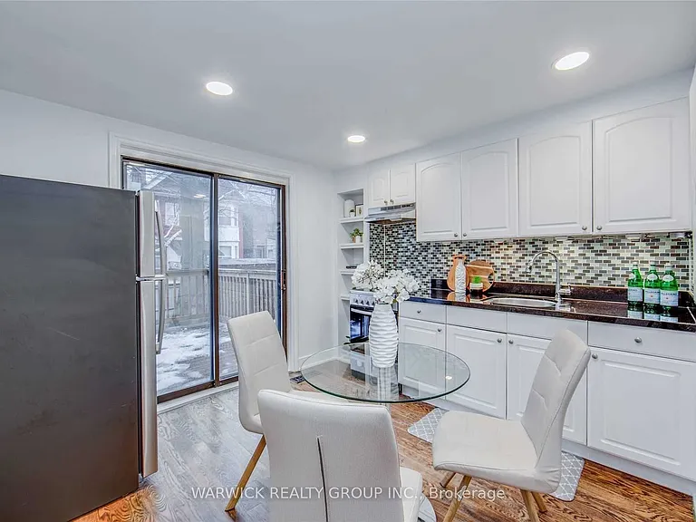 57 Bertmount Ave #LOWER — Photo 18