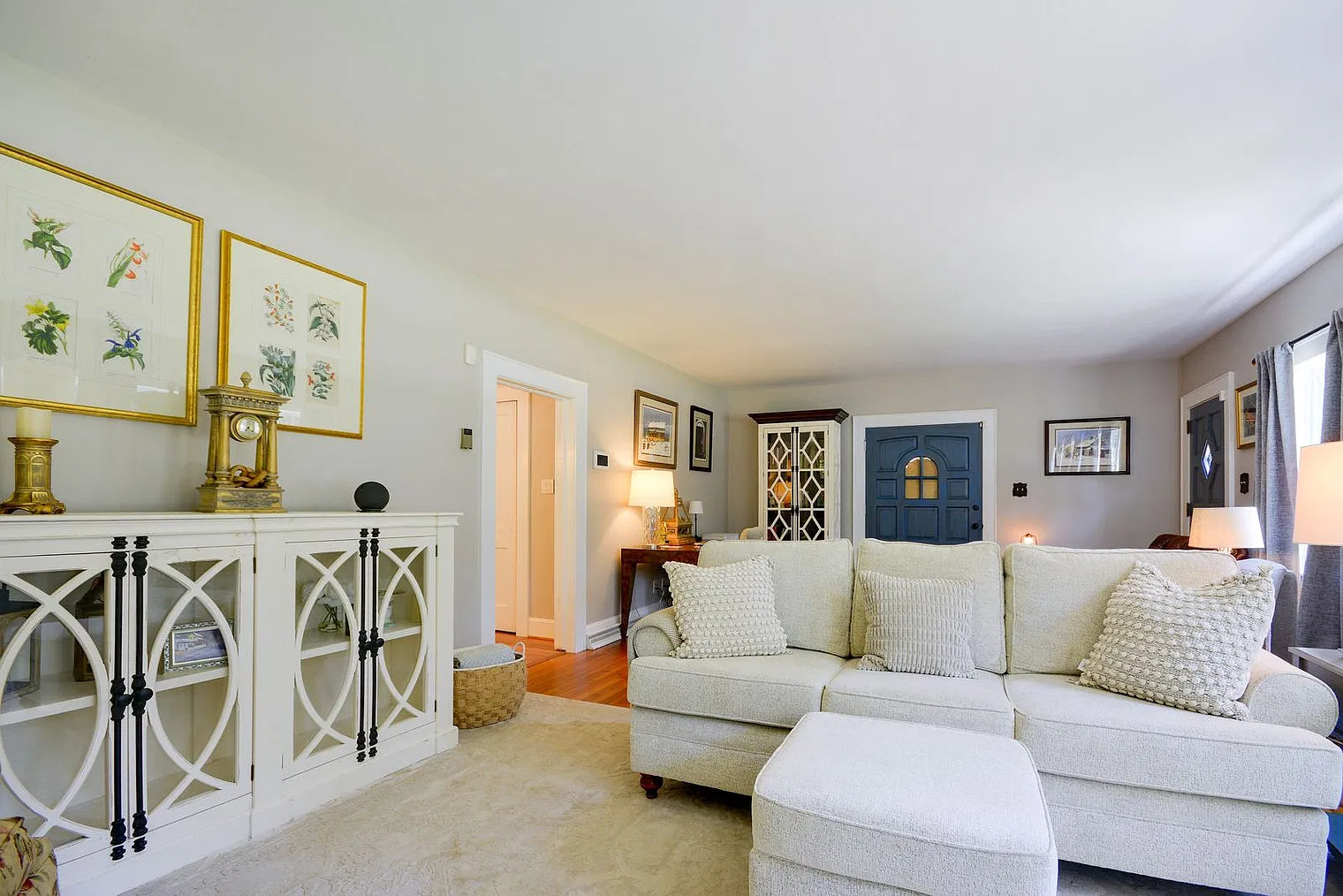 2 bed, 2.0 bath, 1991 sqft, $5,840 — Photo 3