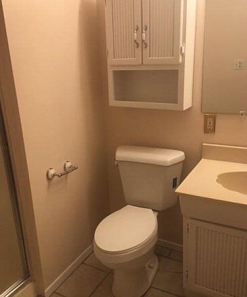 4th image of 50 Hillcrest Dr
