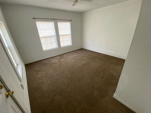 4th image of 601 Meadowbrook Dr