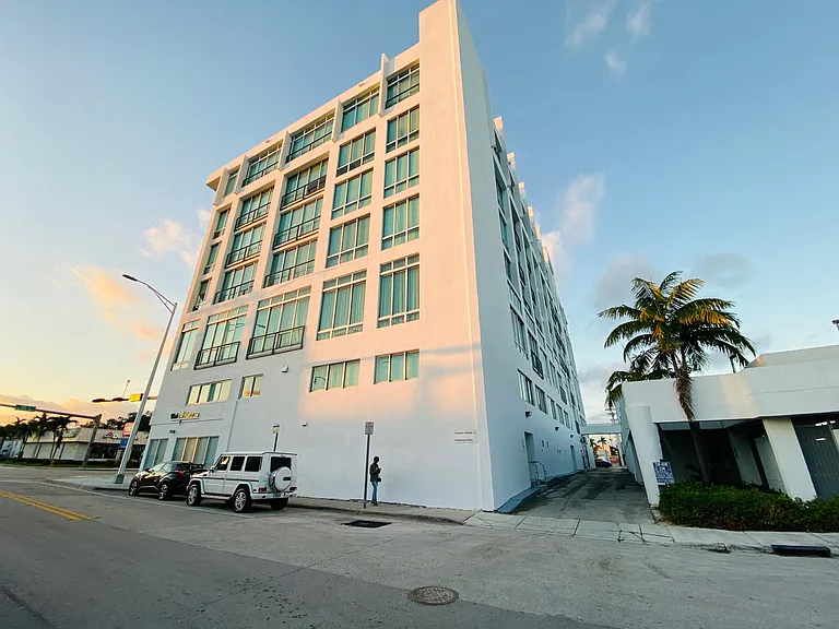 8103 Biscayne Blvd — Photo 11