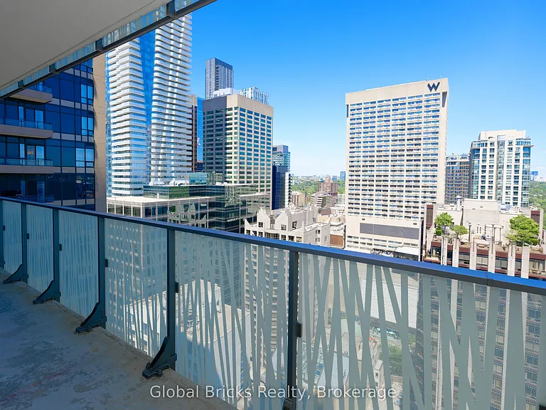 42 Charles St E #2509 — Photo 18