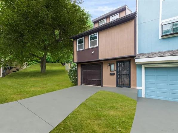 2830 Eaton St, Kansas City, KS 66103