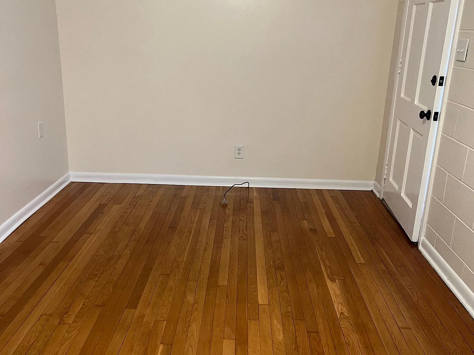 2 bed, $1,350 — Photo 4