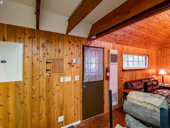 4th image of 49053 Salt Creek Rd