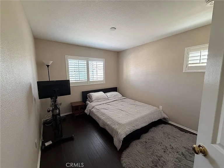 5540 Patricia Way — Photo 20