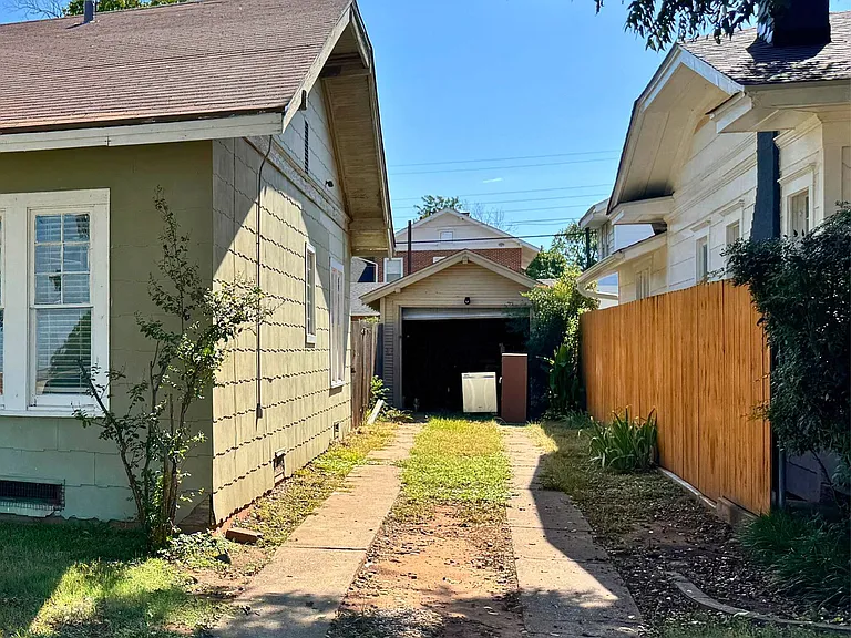 1411 Garfield St — Photo 22