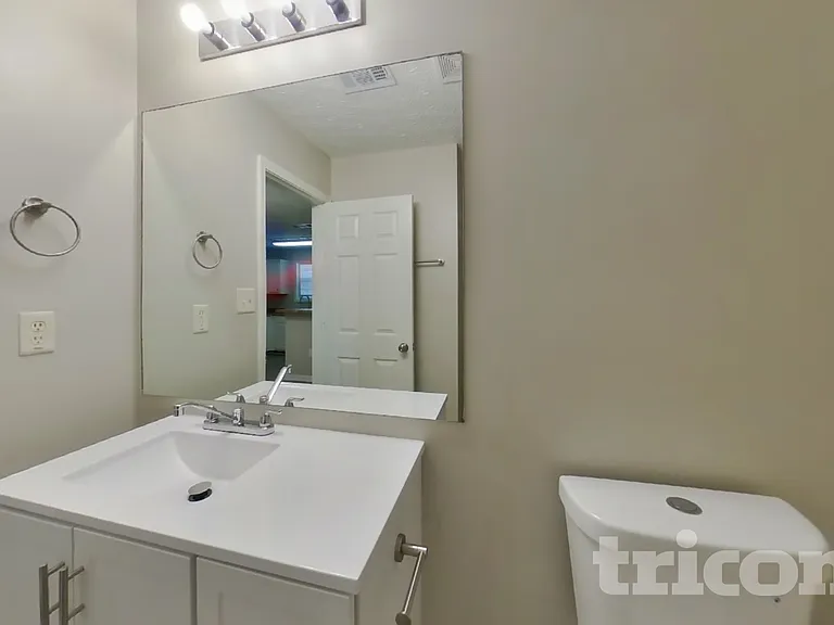 1030 Weatherwood Pl — Photo 12