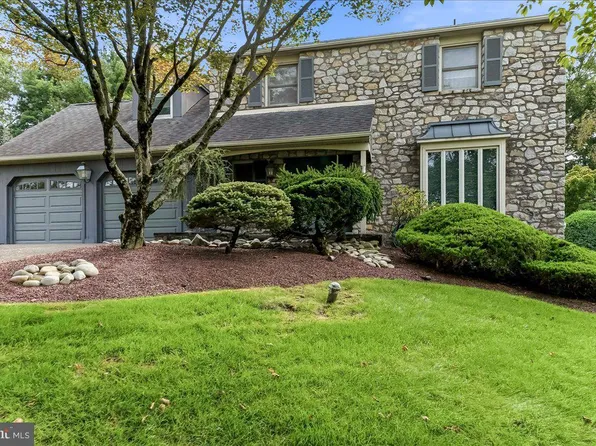 140 Justice Dr, Newtown, PA 18940