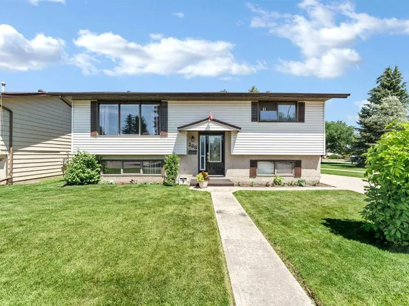 288 S Ross Glen Dr SE, Medicine Hat, AB T1B 3A5