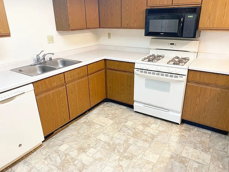 4PLEX-1801 E Crabtree Dr — Photo 8