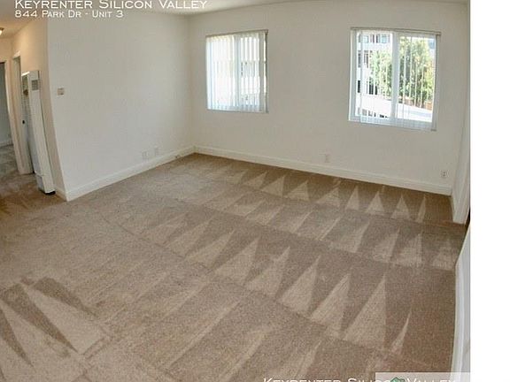 3rd image of 844 Park Dr APT 3
