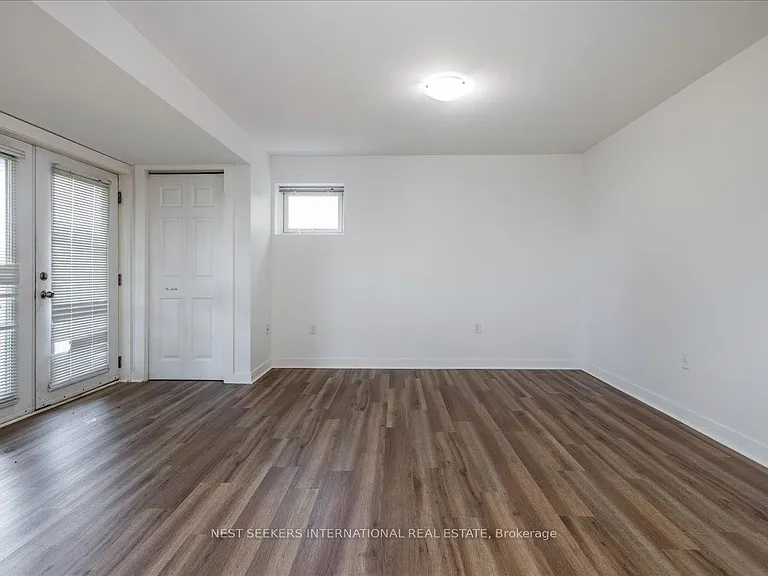 116 Courtney Cres #LOWER LEVEL — Photo 5
