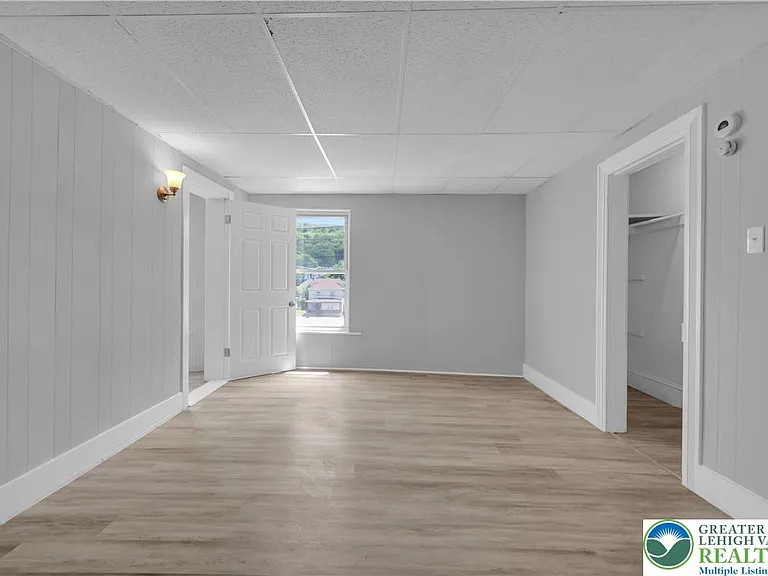 149 W Ridge St #2B — Photo 3