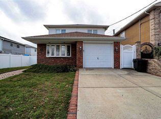 160-44 92nd St, Howard Beach, NY 11414