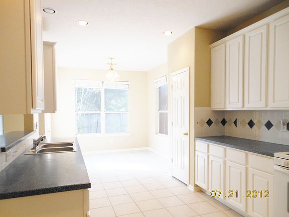 Kitchen look to breakfast