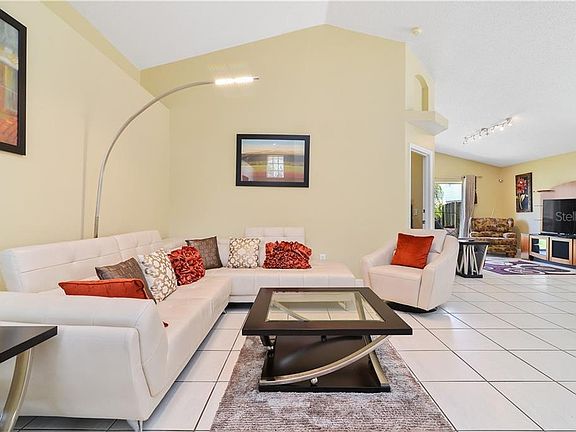 3rd image of 459 Canary Island Cir