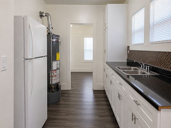5th image of 1709 W 45th St APT 2