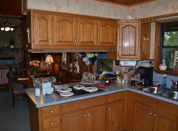 4th image of 125 E Cedar Dr