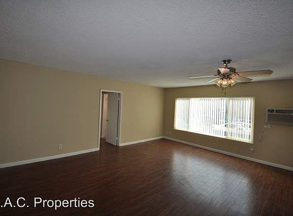 5th image of 4414 Woodman Ave APT 108