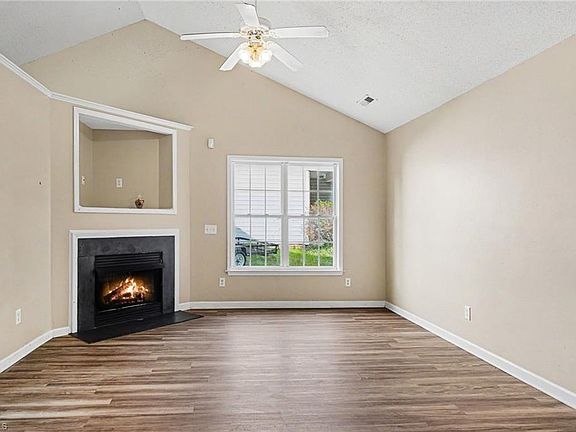 5th image of 1917 Wheatfield Ct