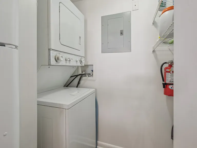 Coquina Cove Apartments — Photo 52