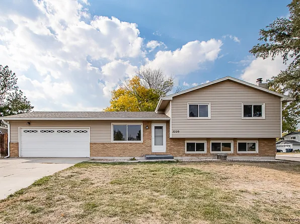 5220 Mountain Rd, Cheyenne, WY 82009
