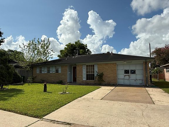 3rd image of 1327 Twin Falls Rd