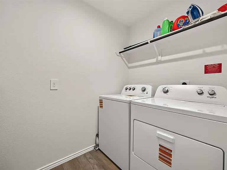 4222 Zeke Estates Ln — Photo 38