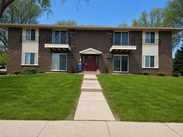 1315 Meadowcreek Dr., 1315 Meadowcreek Dr APT 202, Pewaukee, WI 53072