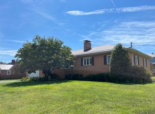 1020 Club Dr, Johnstown, PA 15905