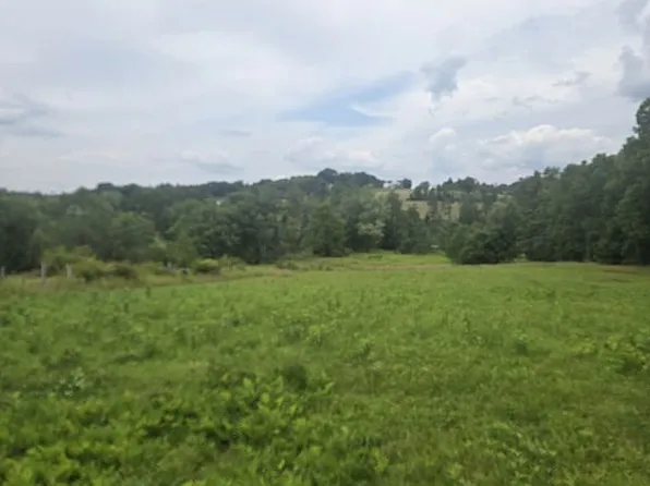 1616 Forest Acres Dr, Clarks Summit, PA 18411