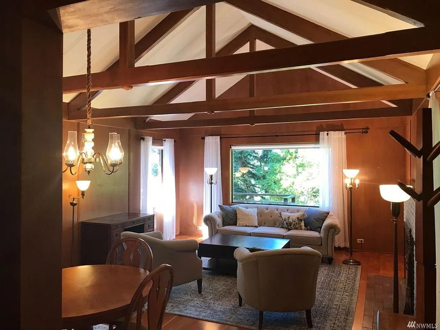 2Bd/1.75Ba Seattle Home — Photo 2