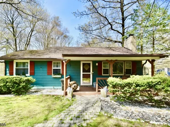 51 Maple Ave, Hardyston Twp., NJ 07460