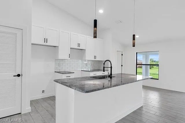 1507 Paula Ave S — Photo 4